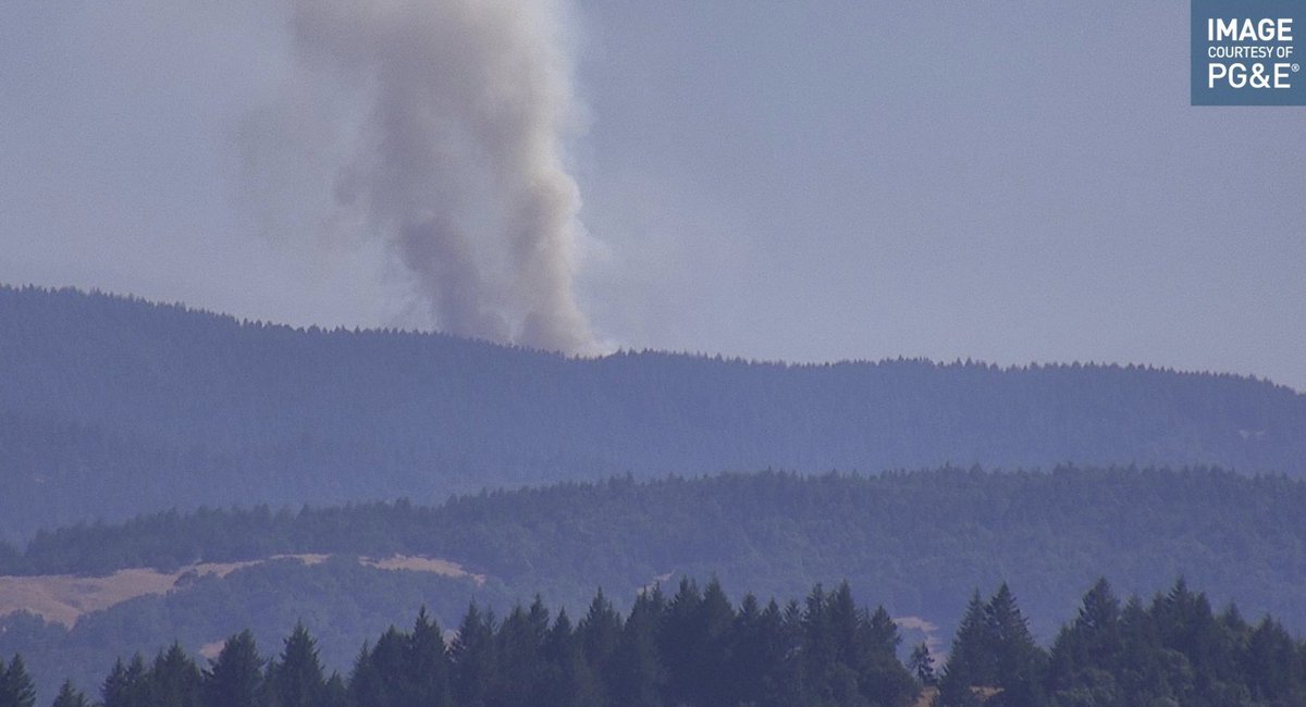 firevalleyphoto's tweet photo. #PilotFire new start 3 acres near Bridgeville,CA east of Eureka. https://t.co/9sD07fLeAo