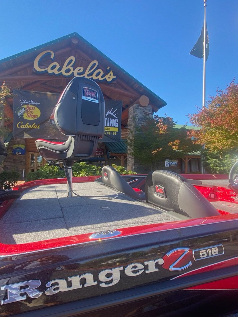 FishHandbook's tweet photo. Nothing beats a trip to @BassProShops and @Cabelas!
@RangerBoats
#TeamOutdoors #BassProShops #Cabelas #RangerBoats #FallHuntingClassic #Outdoors #Fishing #Hunting #Shopping https://t.co/flZVzQipWh