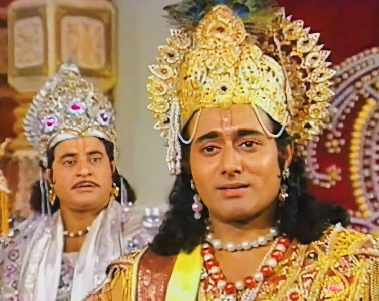 MahakaviDinkar's tweet photo. जीवन उनका नहीं युधिष्ठिर! जो उससे डरते हैं।
यह उनका जो चरण रोप निर्भय होकर लड़ते हैं। https://t.co/yRQajed1pW
