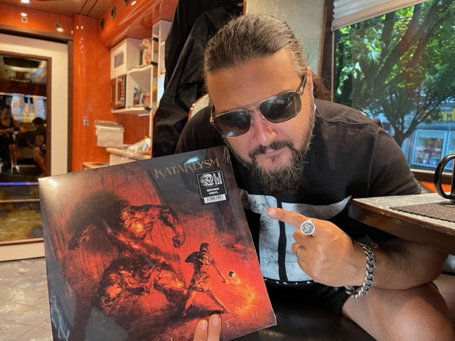 Which version of GOLIATH do YOU 🫵 have? 🛒Get your copy at: 👉 bfan.link/kataklysm-goli… #Kataklysm #DeathMetal #Metal #MeloDeath