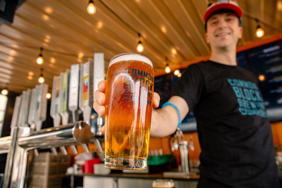 CommonBlockBrew's tweet image. A cold beer in your hand is great, but let's be honest...you'll need more than that to stay cool this week! We've got shade and misters in the tent, A/C inside, and we're open as early as 11am and late as 9pm.
#Staycool out there, folks! 🍺