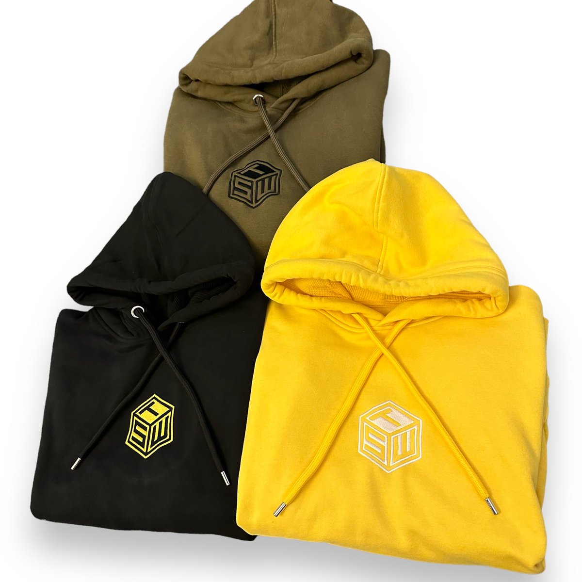 To celebrate the upcoming launch of our new Cube Hoodies, we are giving 1 away.
Simply retweet this  &amp; follow us to enter before 4pm on Friday. Good luck ! #stw #terracewear ✌️😎