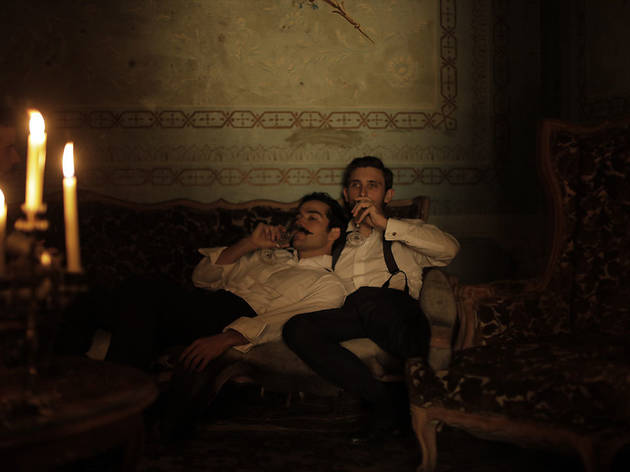 cinent's tweet photo. #Crítica de la película #ElBaileDeLos41 dirigida por #DavidPablos con actuaciones de #AlfonsoHerrera #EmilianoZurita #MabelCadena #FernandoBecerril #PaulinaÁlvarezMuñoz en #CinetecaCENART aquí https://t.co/NK8uvXSyQT https://t.co/fGUVUMJt8h