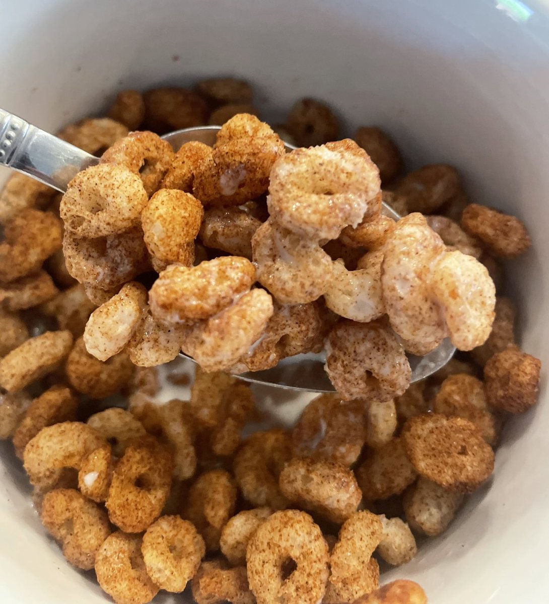 cerealclubnft's tweet image. Join us for a special Tasty Thursdays AMA in Discord with @OmerEats Thursday at 7PM PST

CINNABITES have arrived in your bowls &amp;amp; it's been awesome to see all of your posts 🤍🥣

We'd love to hear your feedback &amp;amp; talk about what's coming next 👀

Discord - discord.gg/cerealclub