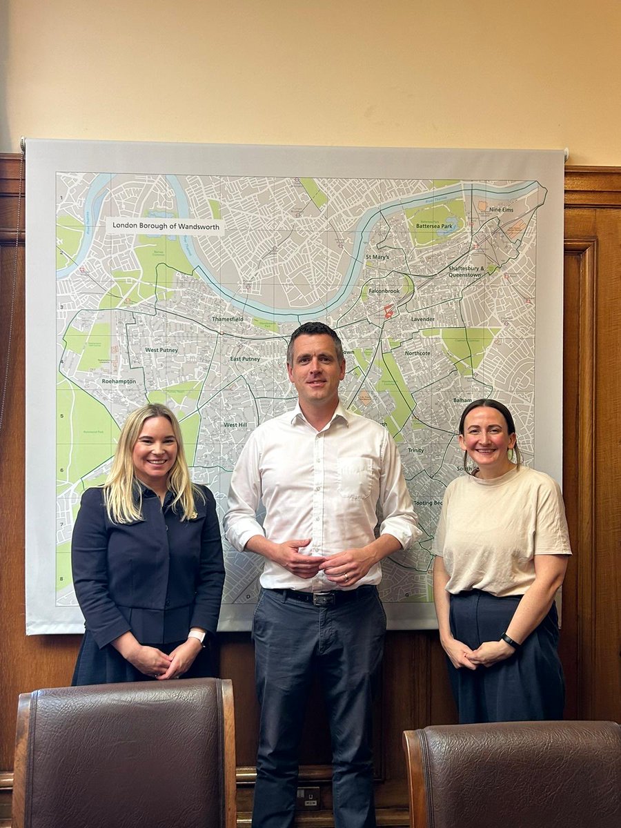 It was a pleasure to meet with ⁦<a href="/CllrSimonHogg/">Simon Hogg</a>⁩ + ⁦<a href="/KateCStock/">Kate Stock</a>⁩ today, share the journey and growth of Power2Connect and discuss ways we can continue tackling #DigitalInequality in #Wandsworth <a href="/wandbc/">Wandsworth Council</a> ⁦<a href="/IzzieChapman/">Isabel Oakley Chapman MBE</a>⁩