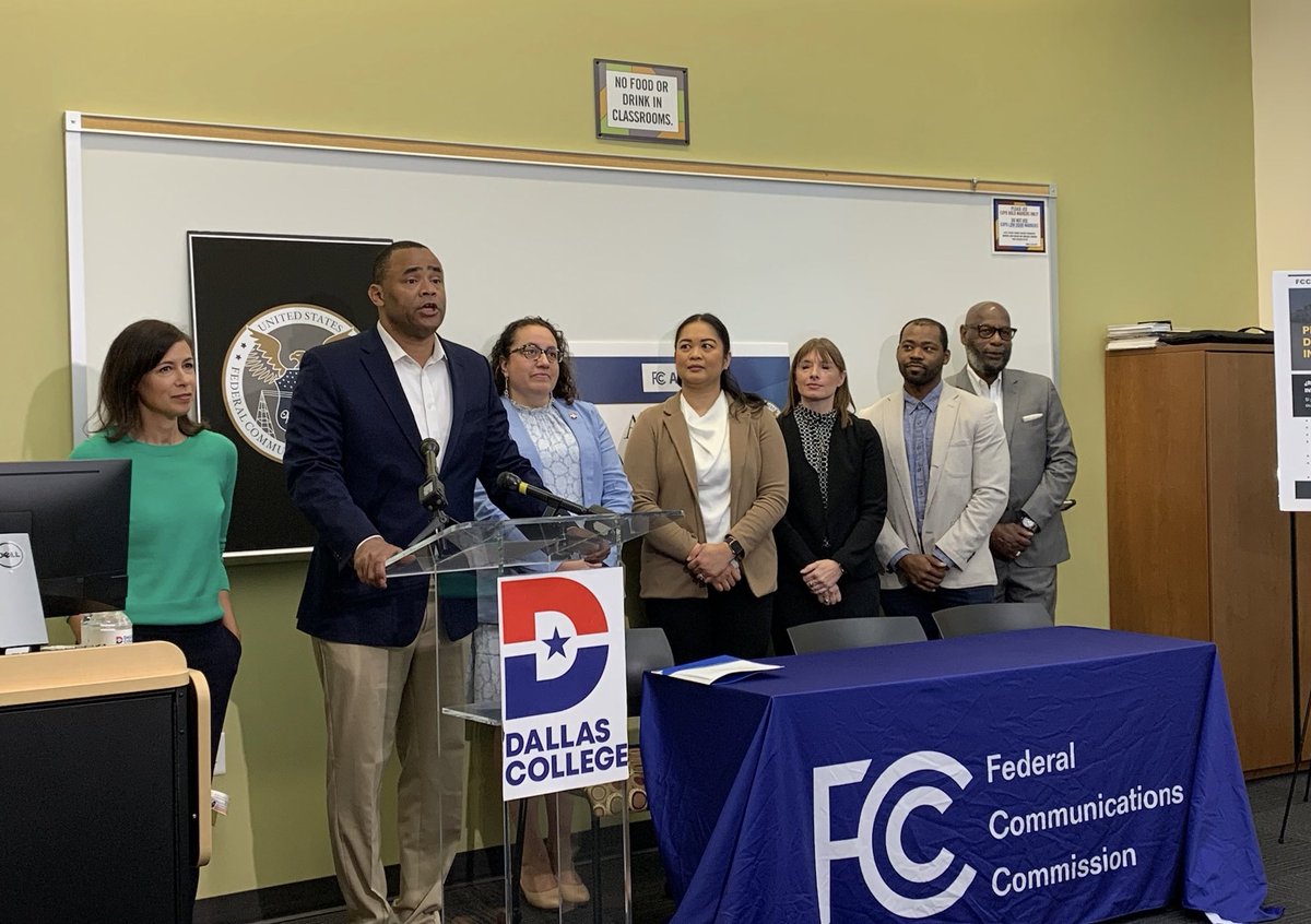 RepVeasey's tweet image. It was an honor to join Chairwoman @JRosenworcelFCC at @dallascollegetx today to discuss how the Affordable Connectivity Program is closing the #DigitalDivide by bolstering internet access for families.