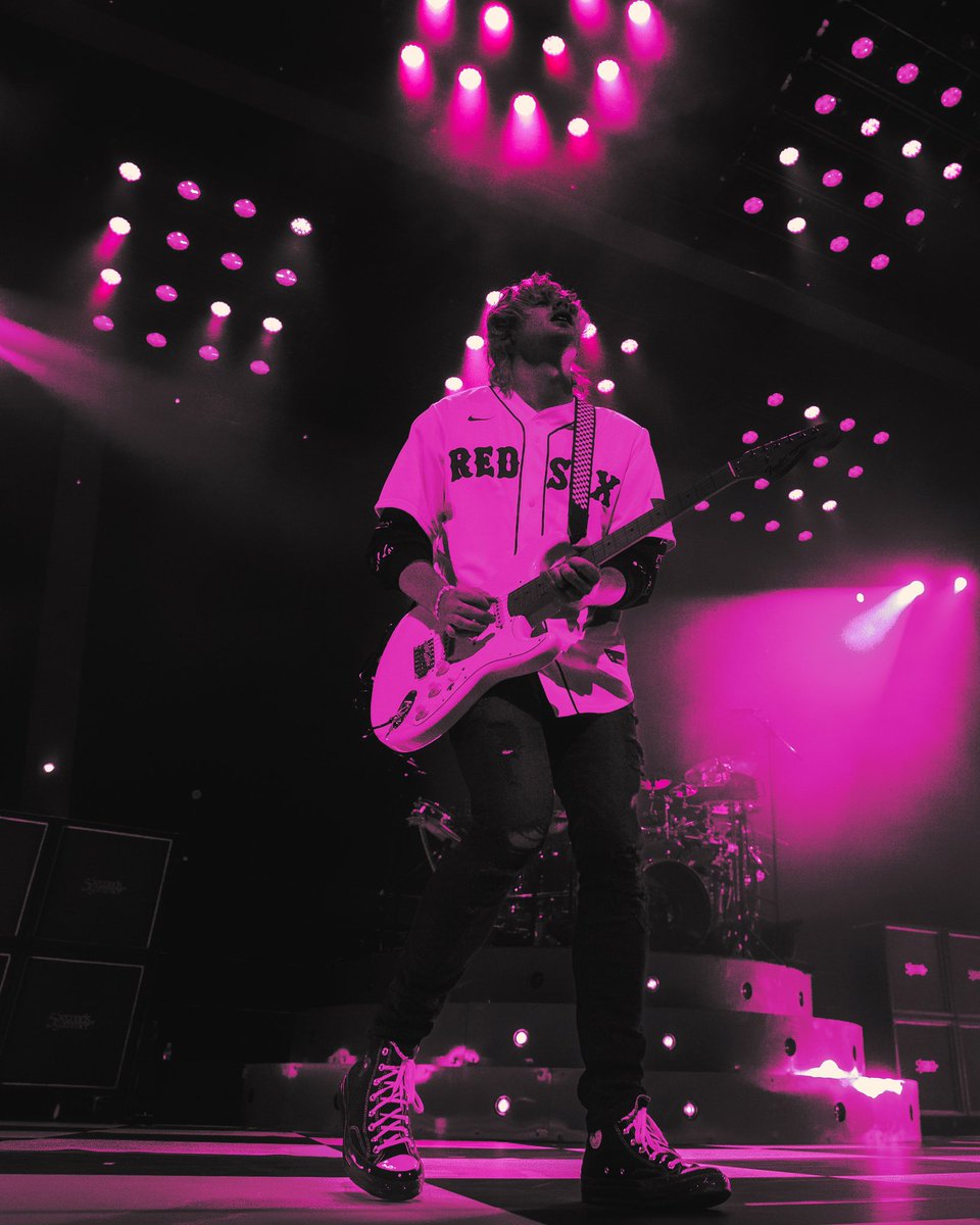 5SOS's tweet photo. Two massive nights in Boston. https://t.co/jkXcIeIBZ0