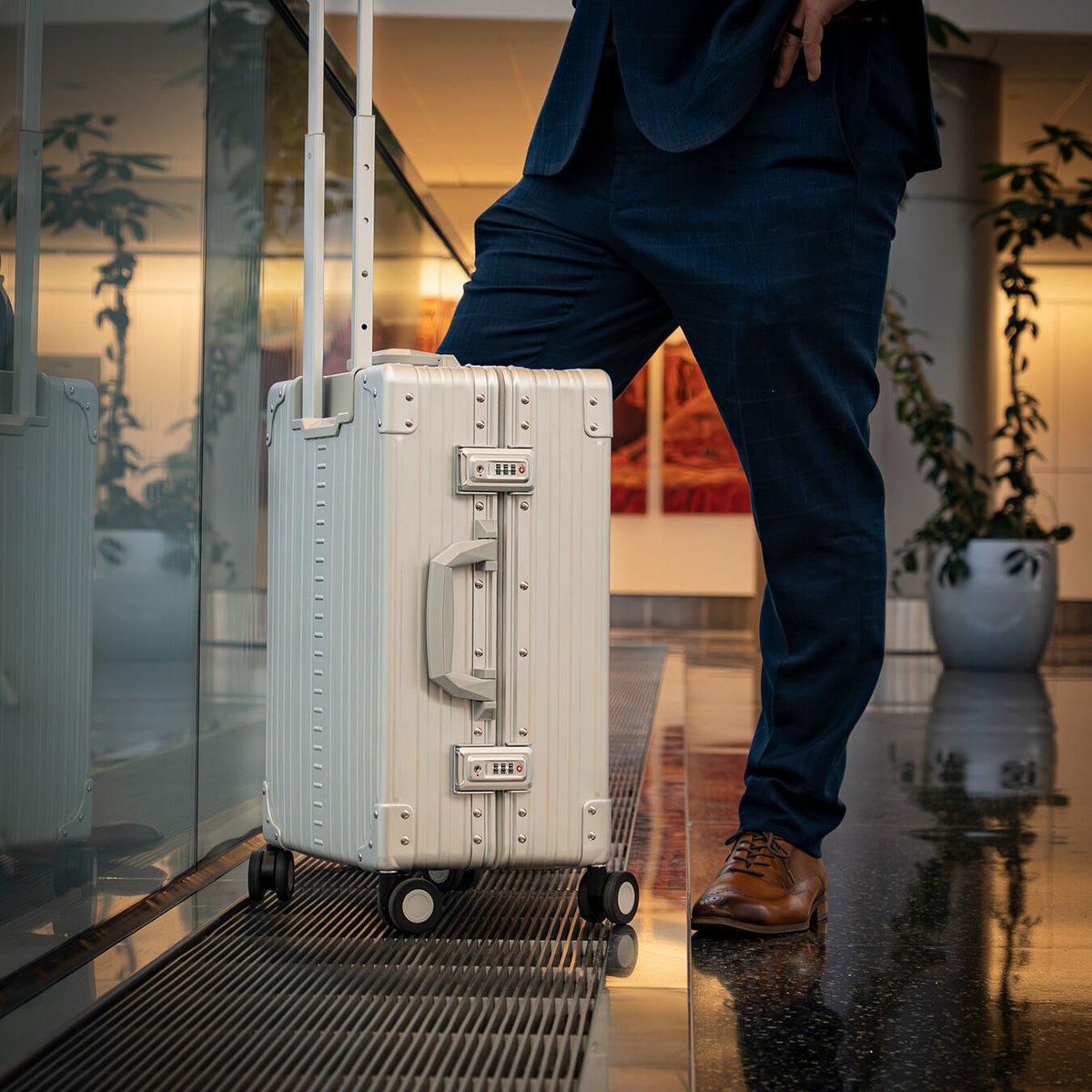 Aleon Aluminum Case tweet media