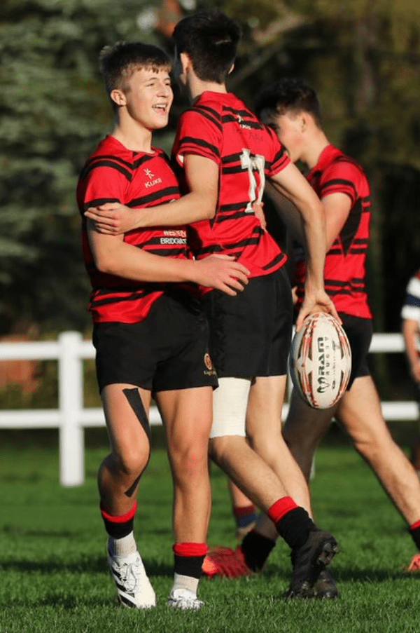 ** LAST CHANCE **  There are just a few places left on our #Rugby Performance Camp, running between 29-30 August  for ages 10 to 16. This camp promises to provide challenge and excitement, and help players significantly improve their skills.
zurl.co/fMpJ