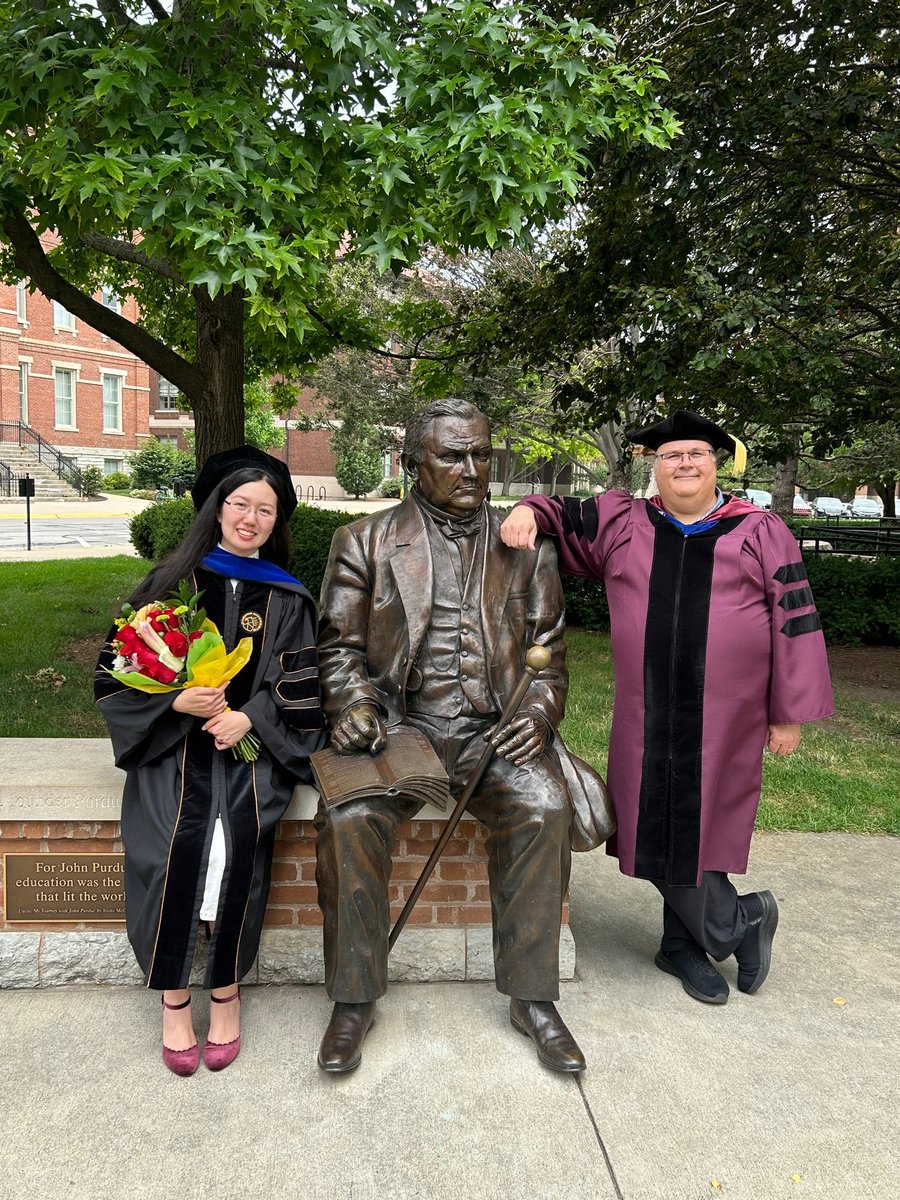 🎓📚 Dr. Rong Zhang, a shining star in our project, has just attained her Doctorate in Literacy and Language! 🌟🎉 Your remarkable contribution lights up our path. Congratulations on embarking upon this exciting new chapter in your professional odyssey! 🚀