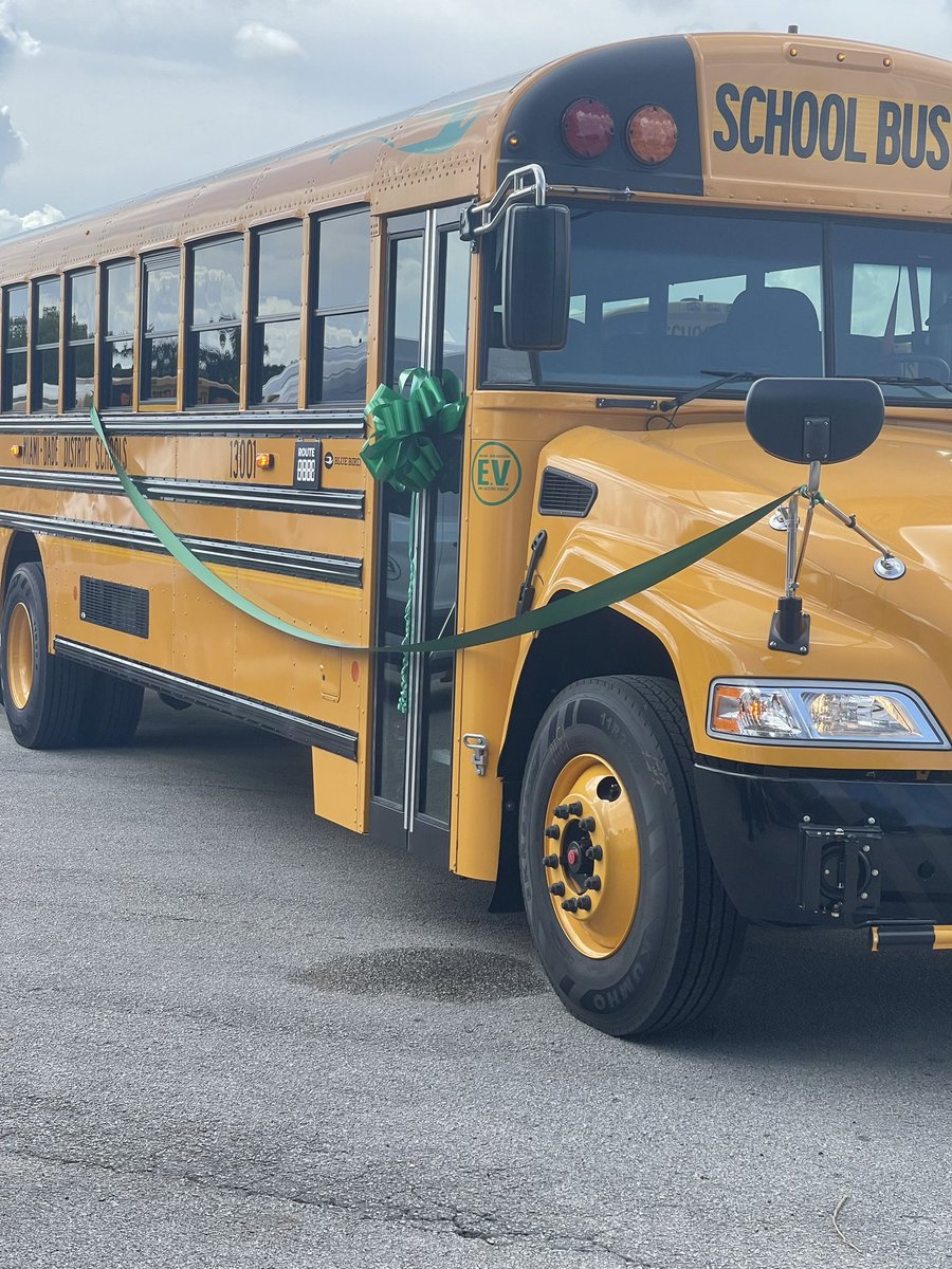 M-DCPS School Bus Transportation tweet media