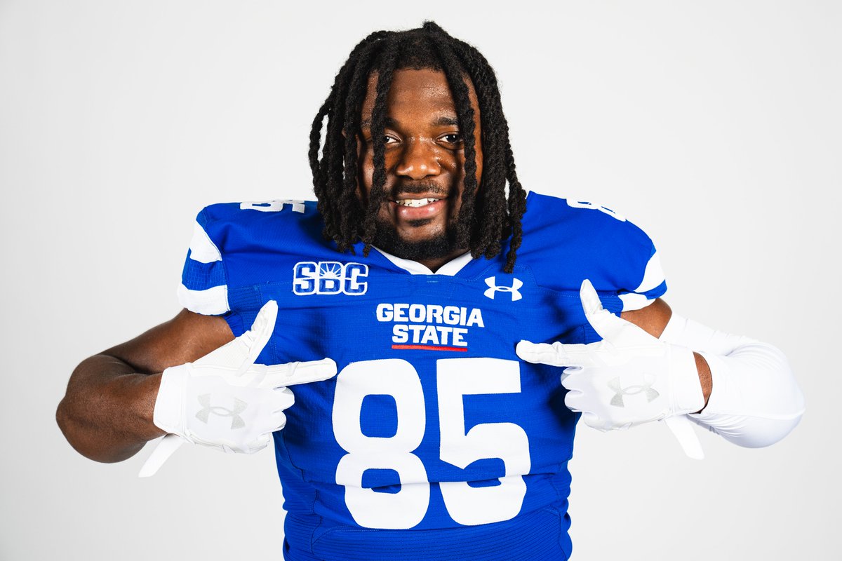 GeorgiaStateFB's tweet photo. 📸 𝗦𝗧𝗨𝗗𝗜𝗢 𝗦𝗣𝗢𝗧𝗟𝗜𝗚𝗛𝗧: Ahmon Green

#LightItBlue  | #SoundTheHorn https://t.co/Ooacf3lNTG