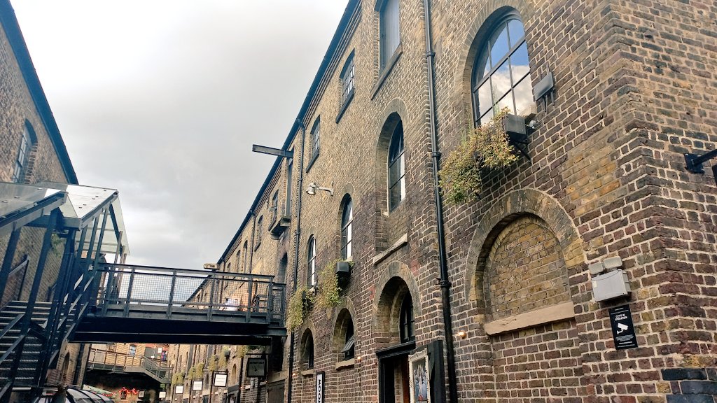 Simona_Ti's tweet image. The Market..💙🇬🇧

#travel #tourism 
#CamdenMarket #London