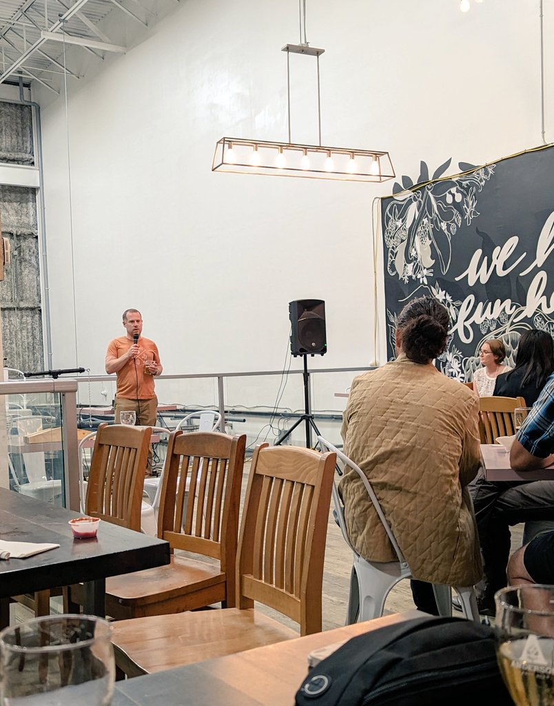 Beers, sustainability &amp; learning! <a href="/AndersonCAles/">Anderson Craft Ales</a> sharing their environmental initiatives @ #GreenDrinks. <a href="/GreenEconomyLDN/">Green Economy London</a> <a href="/LondonEnviroNet/">LondonEnviroNetwork</a> #LdnOnt