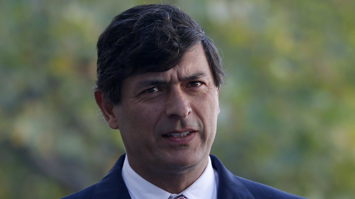 Adrian_Leiva_q's tweet photo. Franco Parisi comienza a subir y a repuntar nuevamente..... https://t.co/7HJX4M82C3