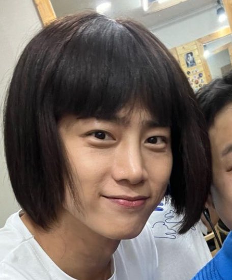 it's him #TAECYEON #옥택연