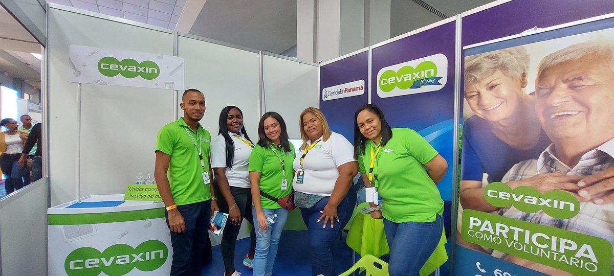 negrita73bn's tweet photo. Día 1 de la #FILPanamá en el stand de @CienciaPTY hoy invitados @CEVAXIN_PTY hemos además tenido una charla educativa sobre "Serpientes y como reconocerlas" gracias a Briant Dominici de la @CajadeAhorrosPA. https://t.co/cqKbeDd7sL