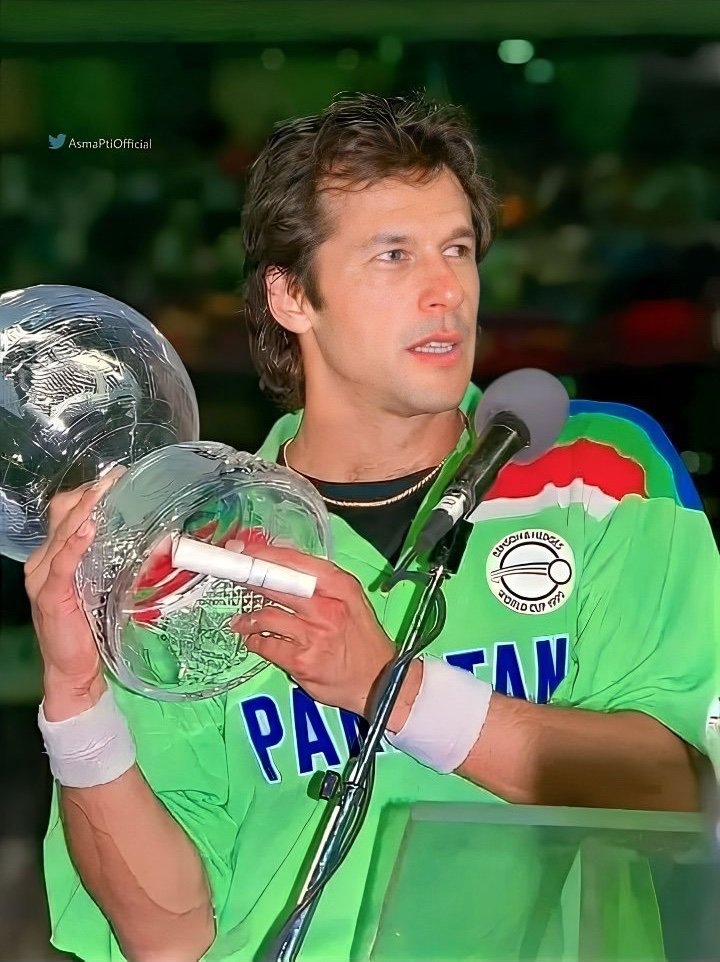 Haroonn_natamam's tweet photo. One word for Imran Khan https://t.co/qvTV3I5SsL