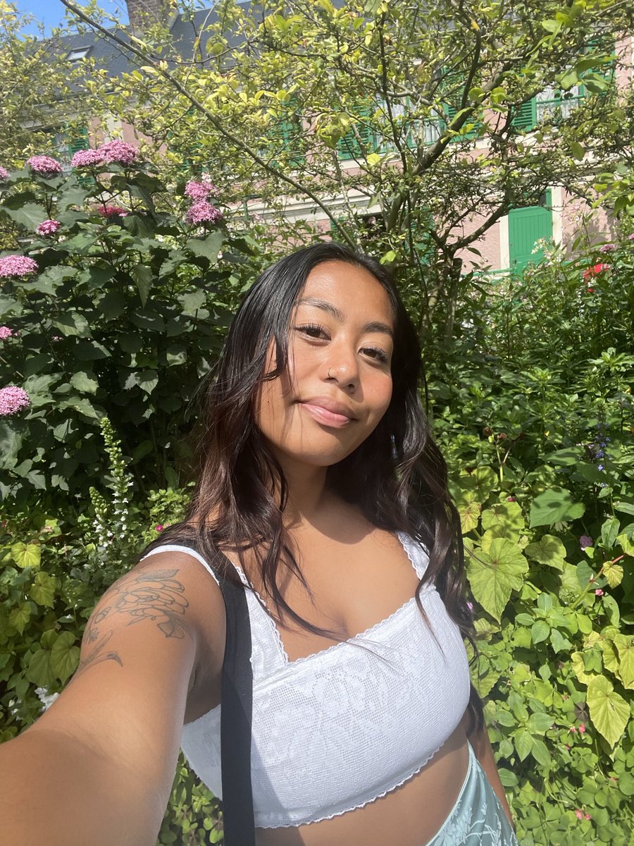 TaeveonLane's tweet photo. Finest ting in 🇫🇷 https://t.co/QT0tKejwIi