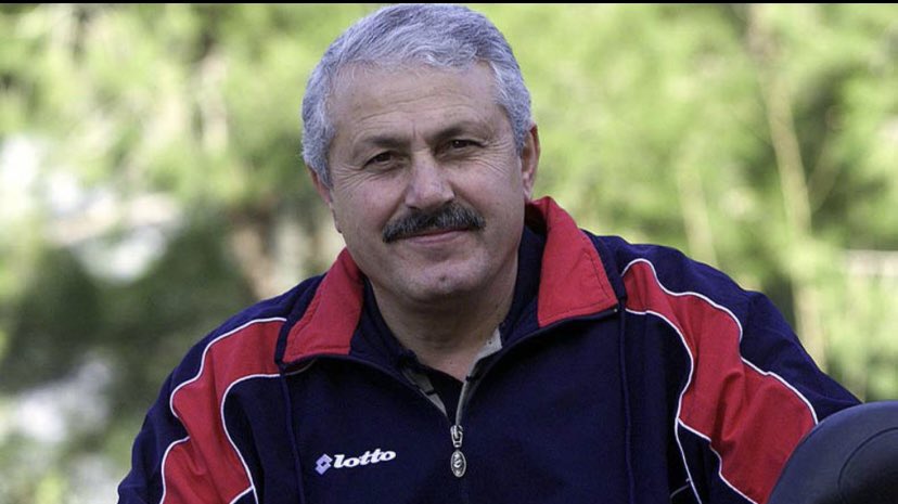 Gaziantepspor’un efsane futbolcularından hemşehrimiz başarılı teknik direktör #SakıpÖzberk hocamızın vefatından çok derin üzüntü duydum.

Sakıp hocamıza Allah'tan rahmet; ailesine, sevenlerine ve spor camiasına başsağlığı diliyorum.