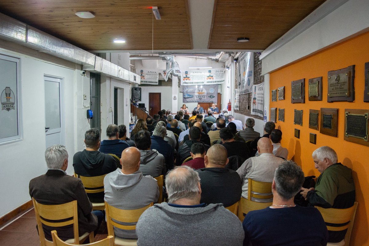 apdfanacional's tweet photo. Primer día del Plenario de Delegados y Delegadas de A.P.D.F.A. en Sede Central.

Nuestros representantes sindicales establecen las políticas gremiales para los tiempos que vienen.

A.P.D.F.A. CRECE https://t.co/y7mPbKypsi