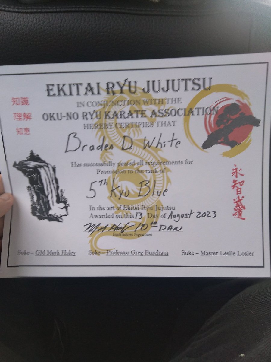 BradenWhiteMA's tweet photo. This past weekend, I tested for my 3rd Degree Black Belt. I tested in front of a panel of 5 masters and through unanimous decision, I passed!!!!

#actiontwitter #martialarts #blackbelttest #3rddan #martialartstwitter https://t.co/WWWxl6tS1b