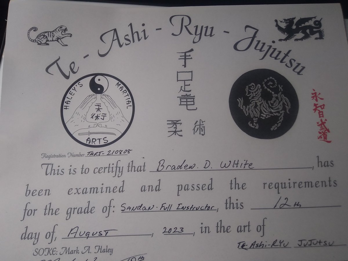 BradenWhiteMA's tweet photo. This past weekend, I tested for my 3rd Degree Black Belt. I tested in front of a panel of 5 masters and through unanimous decision, I passed!!!!

#actiontwitter #martialarts #blackbelttest #3rddan #martialartstwitter https://t.co/WWWxl6tS1b