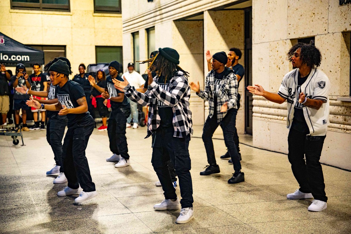 NationalBOTB's tweet photo. β‘ Dive into culture & thrill with the Back on the Yard KICKOFF & Stroll Off Competition! Fierce Greek Battle, High School Band Showcase, Food Trucks β all at Texas Southern University, Aug 25, 5 PM! Bring your squad! #OceanOfSoul #NBOTB #ExperiencetheCulture #StrollOff https://t.co/C3rfP9AYkF