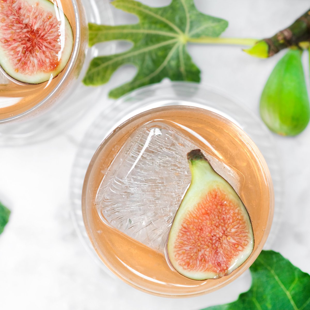Fig season! Savor the end of summer with our blushing Fig & Vanilla Fizz that blends vanilla's caramel, NOLET'S fruity botanicals, and seasonal figs. 🍂🍹 Crafted with a pre-prepped syrup for extra flair. ✨ noletsgin.com/recipe/fig-van… #SeasonalSip #NOLETS #Gin #Cocktail #Recipe