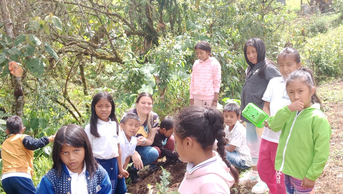 gartner_ec's tweet photo. El @PTA_Colombia apoyando experiencias significativas y aportando aprendizajes para la vida en territorios ancestrales ✨❤️ @Daz4Grace @MartaISernaN @AuroraVergaraF1 https://t.co/6g4nPJzD9D