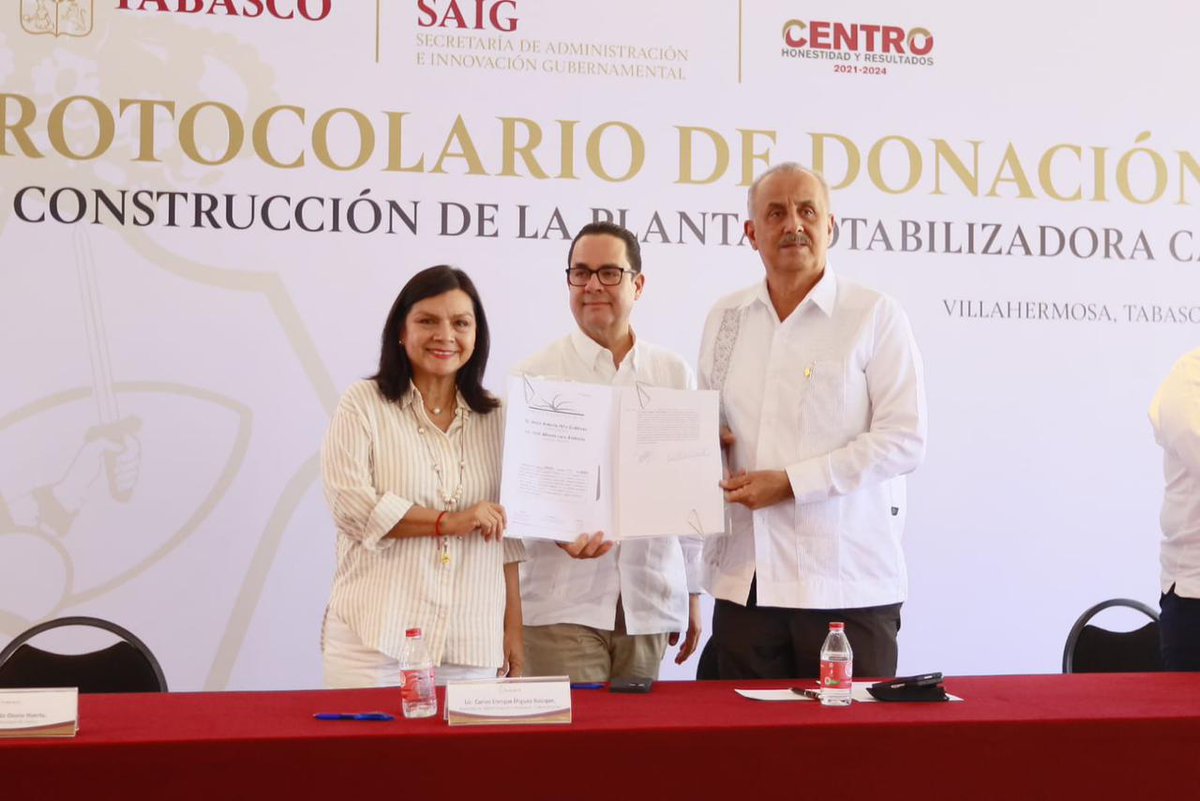 YolandaOsunaH's tweet photo. Firmamos el acta protocolaria de donación del predio para construir la planta potabilizadora Carrizal II. Nuestro agradecimiento al presidente Andrés Manuel López Obrador y al gobernador Carlos Manuel Merino por su confianza y respaldo para lograr esta importante obra social. https://t.co/f4w6T6EBMQ