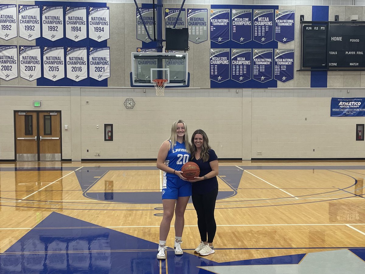 nadiyahwalsh's tweet photo. Excited to receive an offer to continue my athletic and academic career at LCC! Thank you @coachhudsonlcc for a great visit🤍 @PrideBall21 @coreyoleyar @MichHSBball @PGHMichigan https://t.co/1WzFrXeDsa