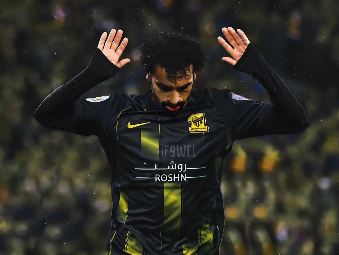 TrendEPL's tweet photo. ⚠️ حـصـريًـا ⚠️
• رامي عباس وكيل محمد #صلاح يحاول تقريب وجهات النظر بين مفاوضي الصندوق & ليفربول لتسهيل عملية انتقال اللاعب والتي تبدو معقدة.
• صلاح منح الضوء الأخضر لنادي الاتحاد، اللاعب لا يمانع اللعب في السعودية خلال فترة الانتقالات الجارية.
#TrendEPL https://t.co/ZwKsrDmao1