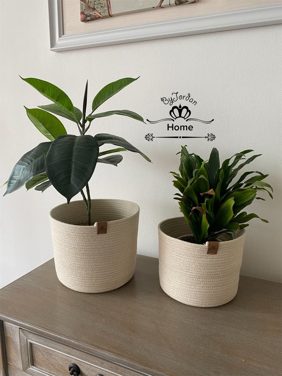 Claudia_Jordan's tweet photo. Recién terminados estos cubre maceteros, listos para su entrega y hechos en tiempo Récord 💪🏼
Medidas
👉🏼 Grandes 23cm de Diámetro x 17cm de Alto
👉🏼 Pequeño 20cm Diámetro x 15cm de Alto
#ByJordanHome #ParaTusPlantas #DecoHogar #HechoAMano #Decoracion #Maceteros #CordonDeAlgodon https://t.co/ai5Mc1D9kU