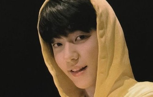 archivesoobin's tweet photo. 2019                                         2023 https://t.co/OZQuZ1HfHL