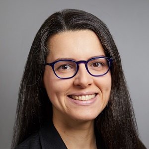 UConnSocialWork's tweet photo. Our Ph.D. student Elizabeth Jurczak Goldsborough was accepted into an FDA and NIH-sponsored workshop to help researchers better understand data from the PATH study, a large, long-term study of tobacco use and health in the U.S. Read more about her work: https://t.co/eZzKGwKqKf https://t.co/7304iloeg0