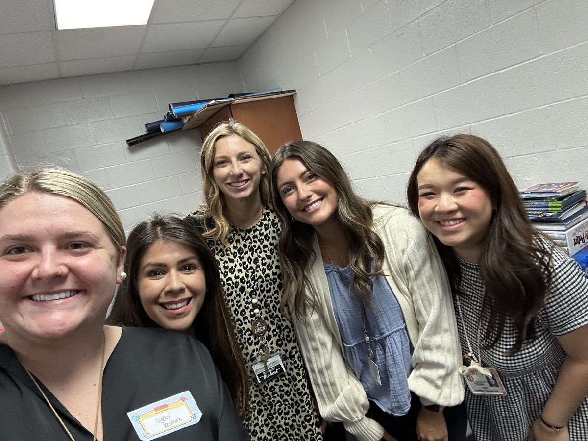 Lizzette S. Richards tweet media