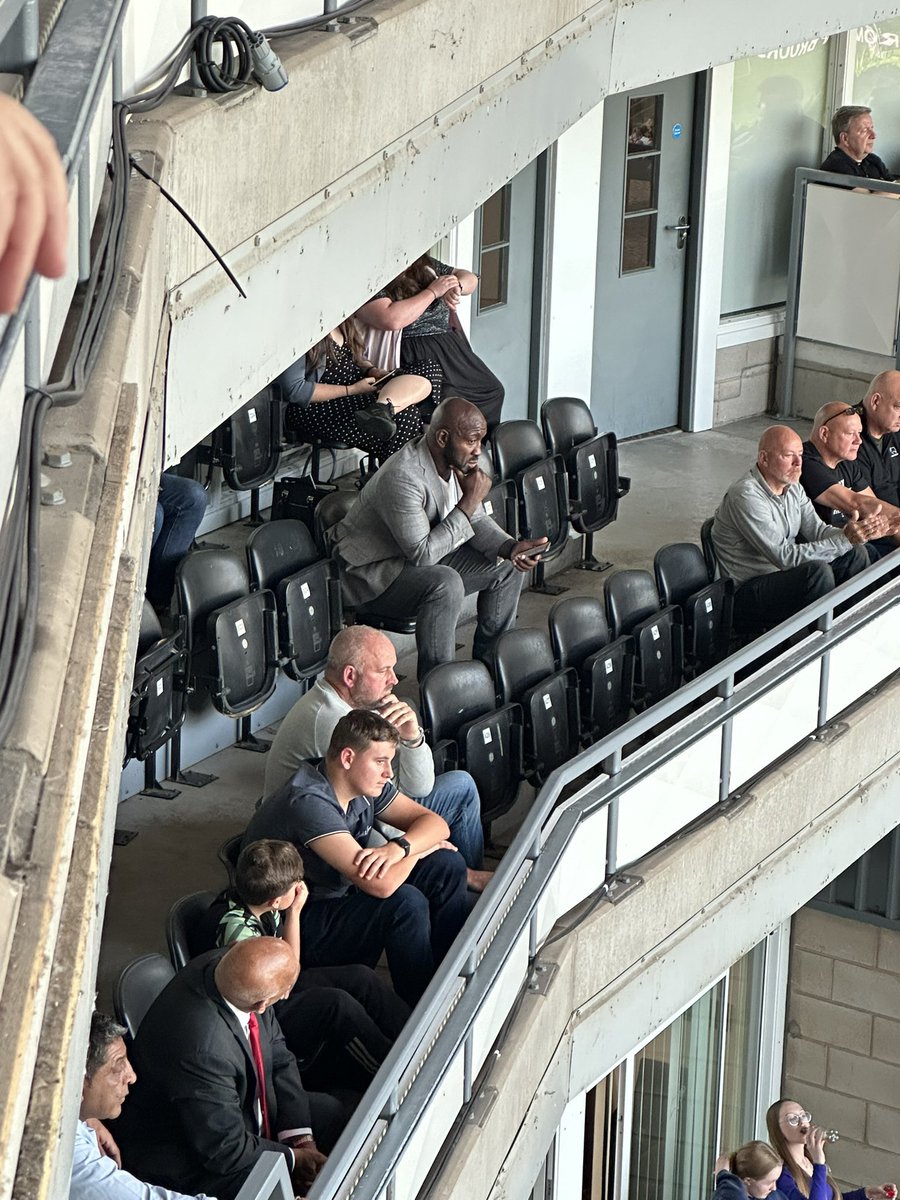 Darren Moore has been spotted this evening at Pride Park👀

#DCFC #DerbyCounty