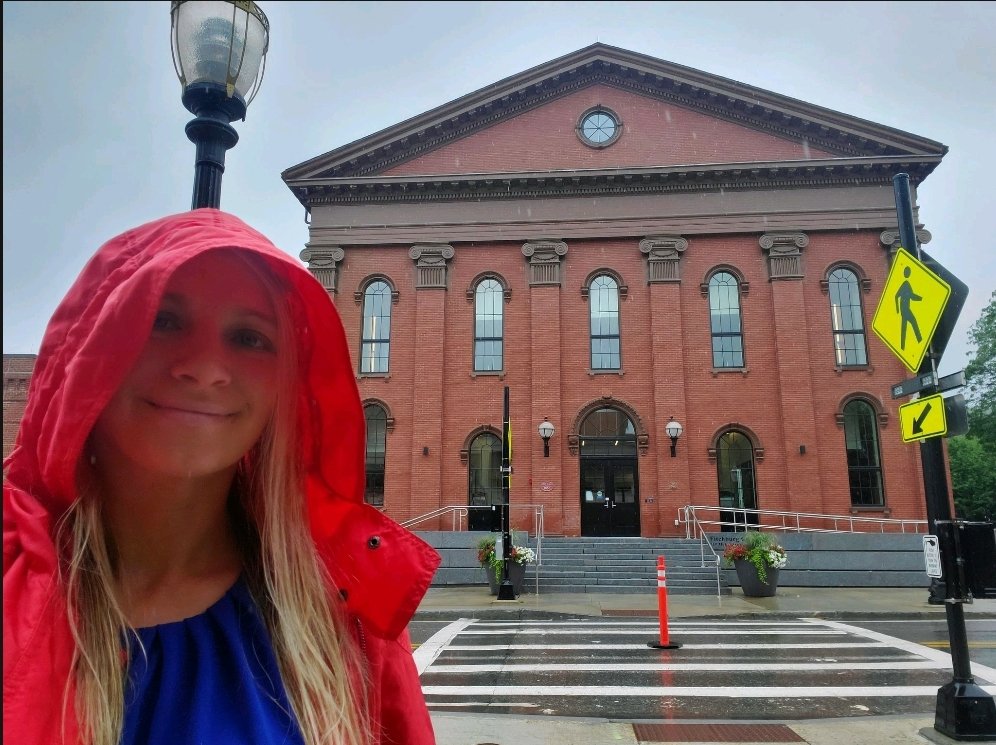 Fitchburg Massachusetts City Hall Selfie Day 2023! 

#CityHallSelfie #CityHallSelfieDay @CityHallSelfie #ELGL @FitchburgMass #mapoli #RainyDays