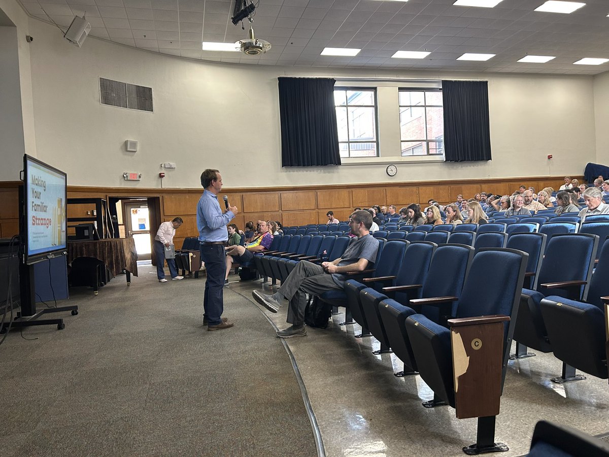 What an honor to share with <a href="/DSFMrMarshall/">Mr. Marshall</a> and the educators at Freeman HS on #MakingYourFamiliarStrange!

<a href="/thatblonde_lady/">Cara Jean O’Neal</a> #crem #belonging #warmdemander #teachercredibility  <a href="/Ready4rigor/">Zaretta Hammond</a>