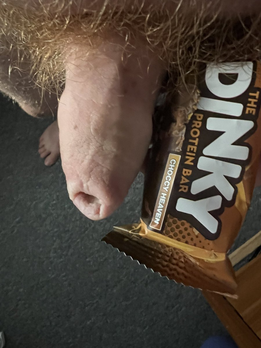 Looks like they’ve named a chocolate bar after me and it’s exactly the same size lol. #dinkydick
