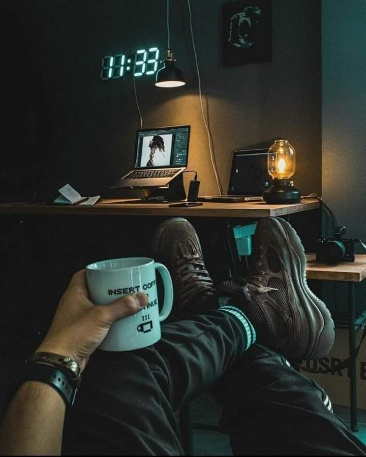 كل شعب في العالم ينال الحكومه التي يستحقها...!!
