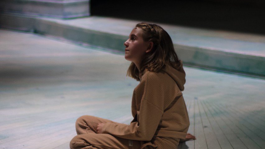 GateTheatreDub's tweet image. A little peek of what happens before the audience is let in 🤩 #FunHome 

#WarmUp #FunHomeMusical #GateTheatreDublin