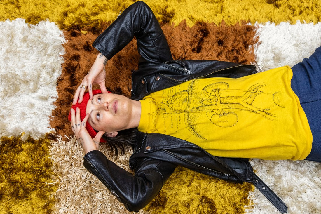 Jenn Champion of Carissa's Wierd announces new solo album 'The Last Night of Sadness.' Hear the lead single 'Famous' brooklynvegan.com/jenn-champion-…