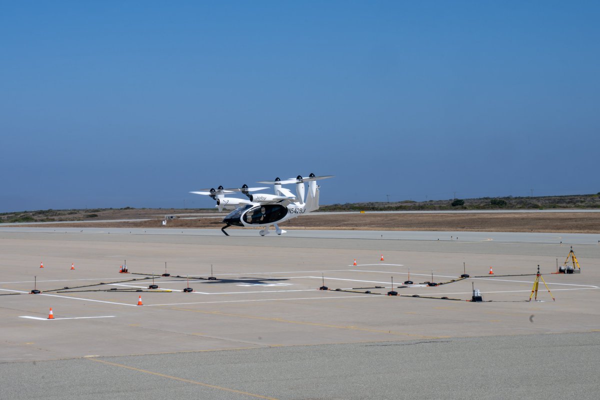 jobyaviation's tweet photo. Last week we completed a series of tests with @FAANews Office of Airports to support their work defining the design criteria for skyports. Here, our pre-production prototype hovered above a “landing pad” while the propeller wash (wind) was measured. https://t.co/lZeDTDPF1W
