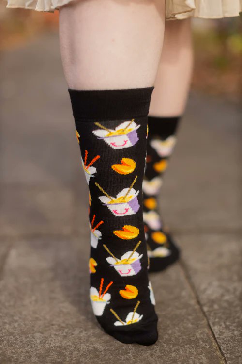 SockDreams's tweet photo. Let's stay in and order food.
https://t.co/0tAMBJRqba
#snacks #foodie #funsocks #foodsocks https://t.co/Hf0K6yv403