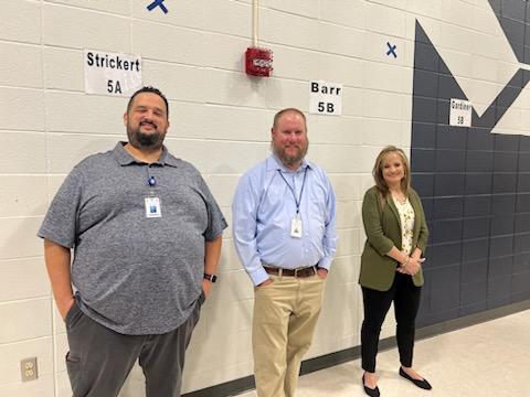 BsicB35059's tweet photo. We had a great day welcoming students to school today! We are excited to have everybody tomorrow for the first full day! #GreatDayToBeABulldog https://t.co/2zzz5DKSZI