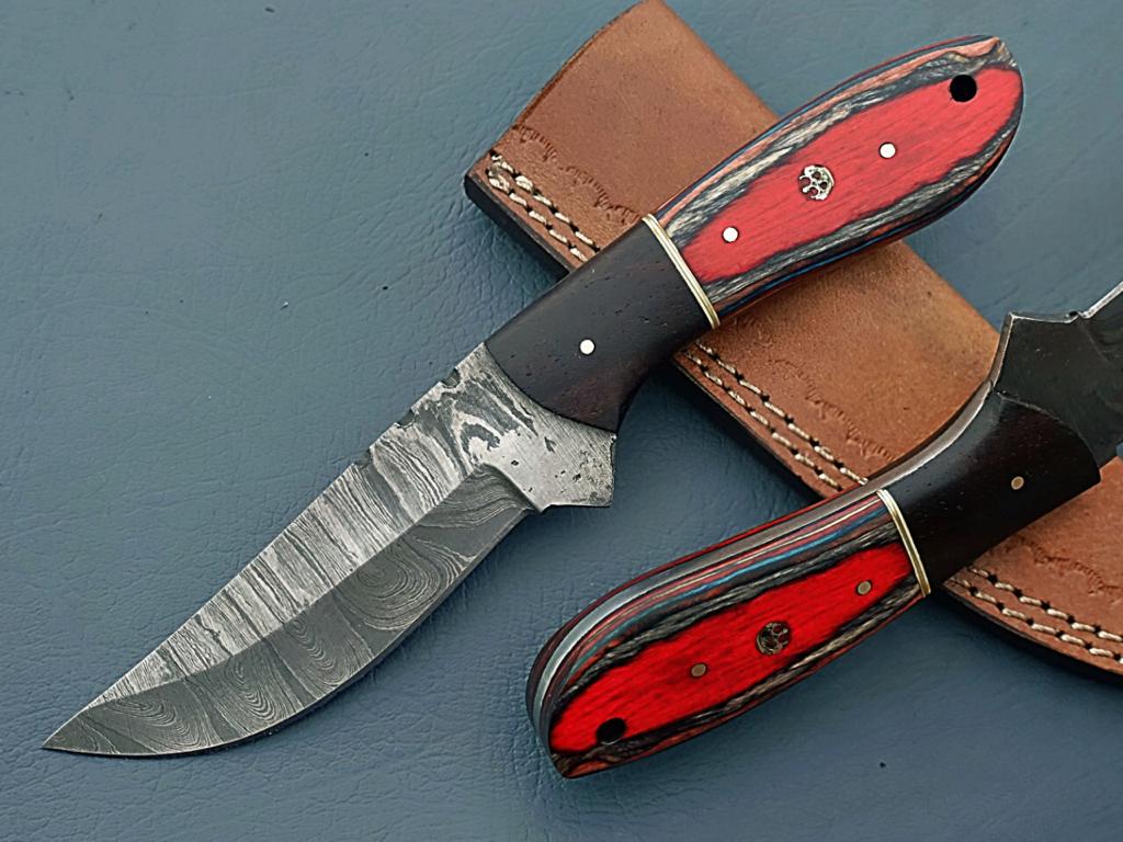 Amazing handmade hunting knife with Unique style handle