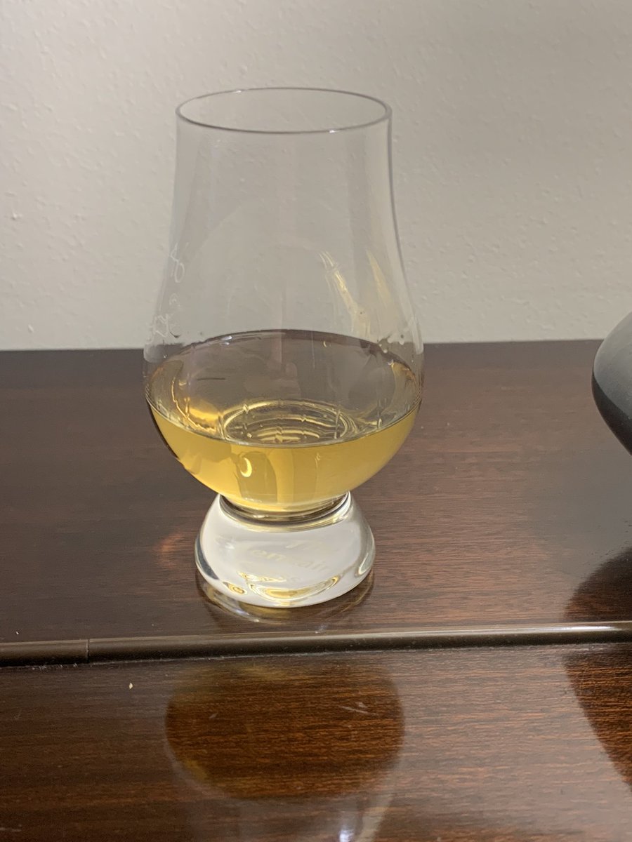 BudgetDrams's tweet photo. Having a High Coast from Mark,  @whiskyresource HAV Oak Spice, Swedish Single Malt, 48%, NCF, Natural Colour #dramswap https://t.co/7JXfMLhikk
