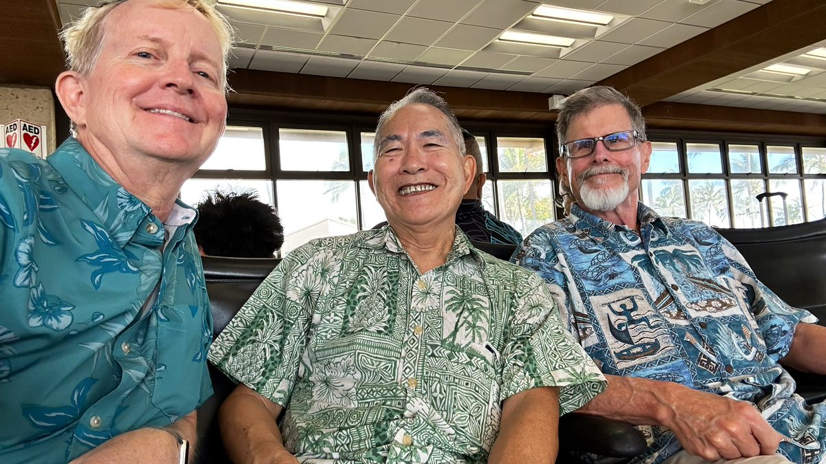 KevinFalk's tweet photo. Waiting to board at Lihue Airport bound for Honolulu w/friends Andy/Tom for some Big City fun … going to a movie theater for the first time since pre-pandemic. (Kauai’s only theater 🎬🍿 never reopened) https://t.co/XArnA4lIVw